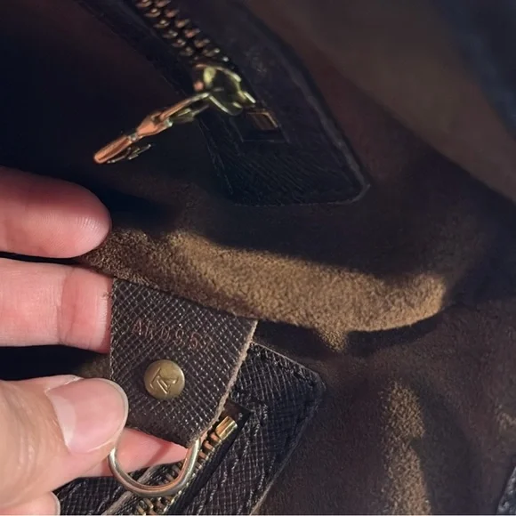 Louis Vuitton Brown Ebene Bucket Tote Bag - Picture 13 of 14